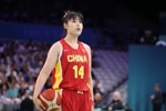 李月汝展现出很强的内线进攻实力 中国女篮队长杨舒予表现稳健